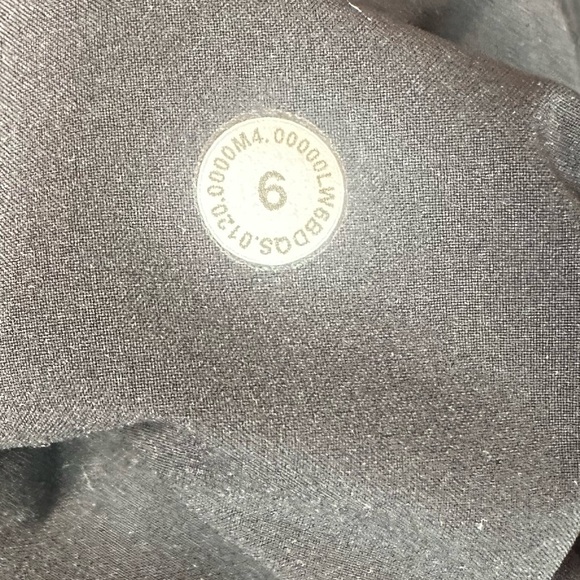 Lululemon Dynamic Days Pant
*Cupro-Modal Black Ankle Cropped - Picture 3 of 5